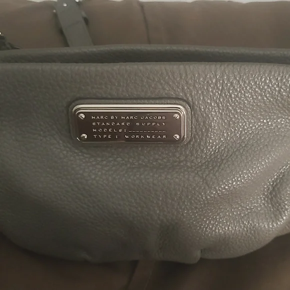 Marc by Marc Jacobs Percy Leather Crossbody Taupe - Gently Used like New - Picture 11 of 12